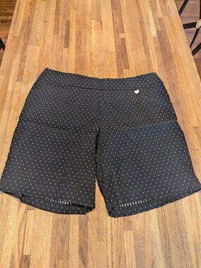 Dressy Black and White Fleur de Lis XXL Ellen Tracy Shorts Pull On